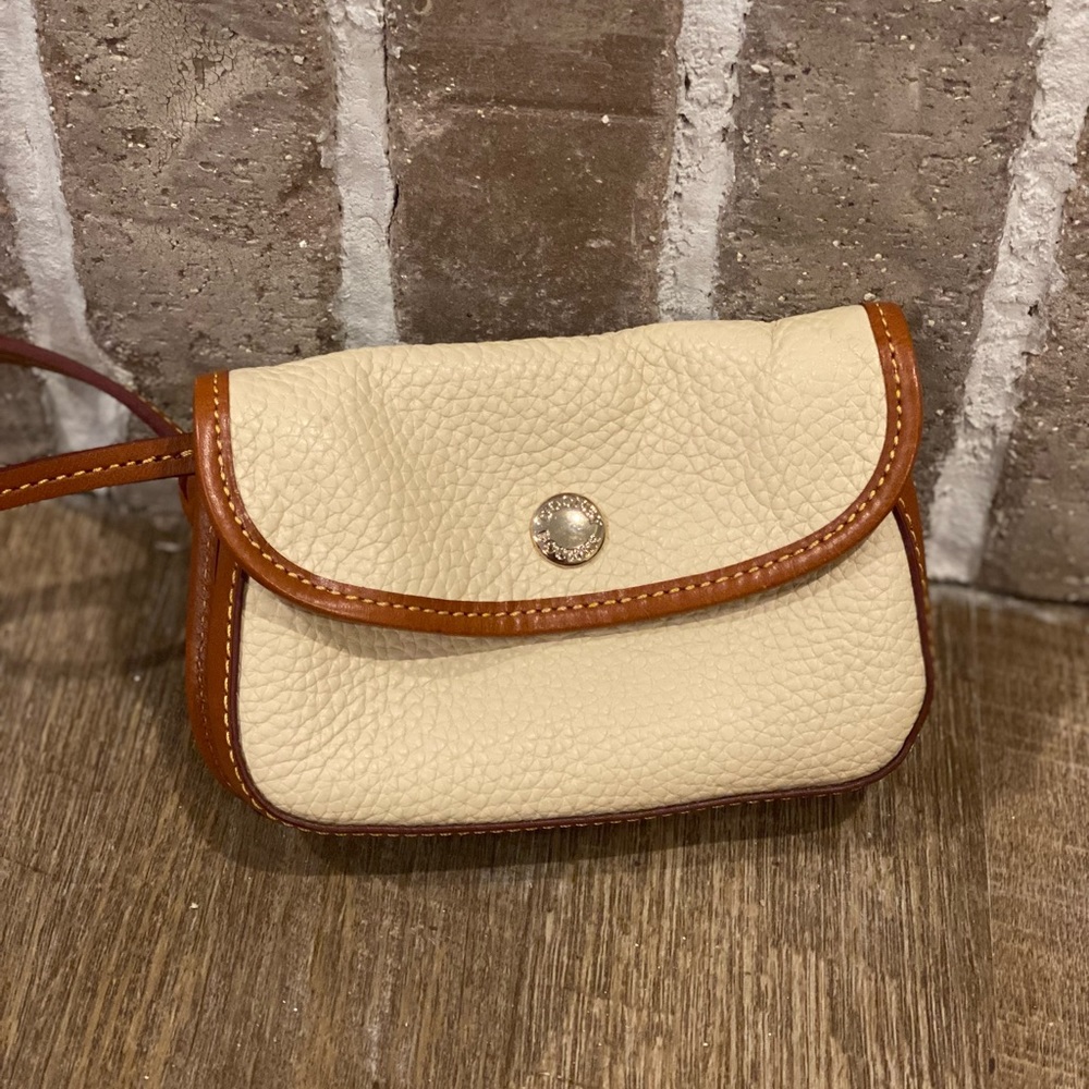 Dooney & Bourke Wristlet